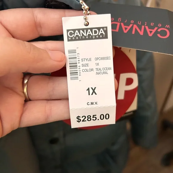 Canada  Teal Puffer Jacket with Fur Hood - Picture 7 of 8